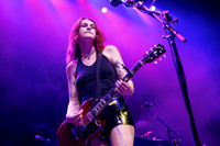 Momma in concert