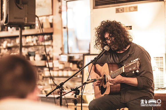 Lou Barlow in concert