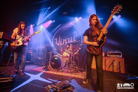 Mondo Drag in concert