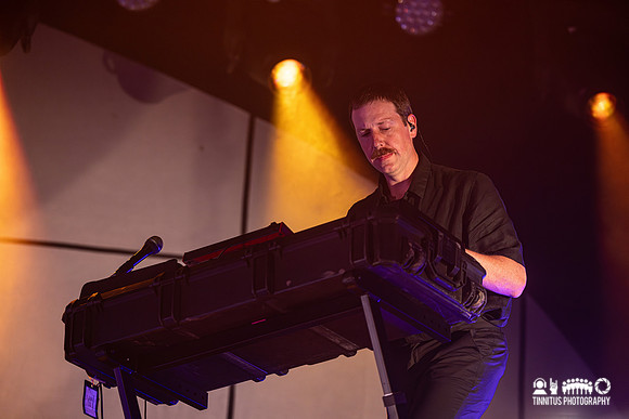 Future Islands in concert
