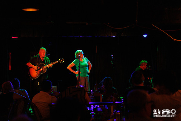 (Mini) Mekons in concert