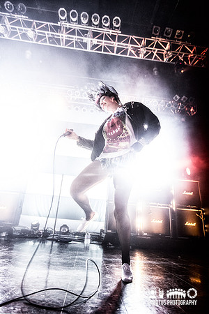 Sleigh Bells in concert