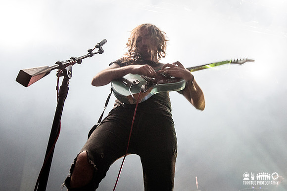 A Place To Bury Strangers in concert