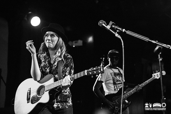 ZZ Ward in concert