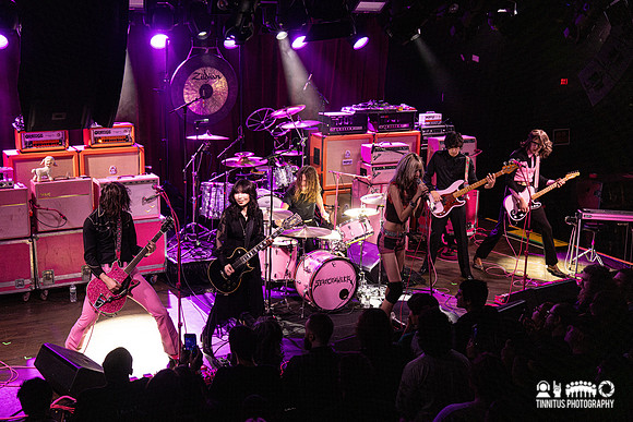 Starcrawler in concert