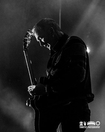 Queens of the Stone Age in concert