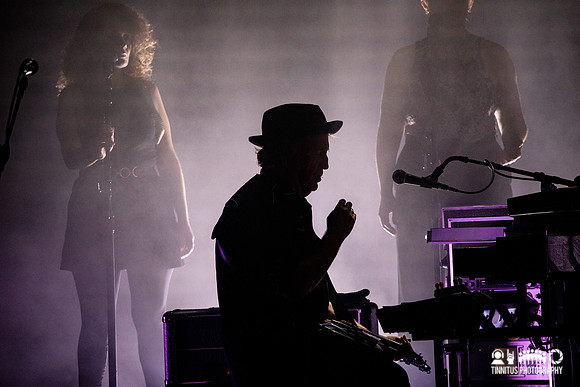 Midnight Oil in concert