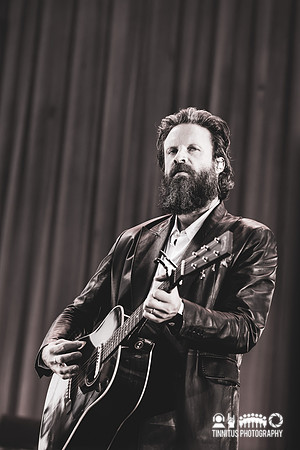 Father John Misty in concert