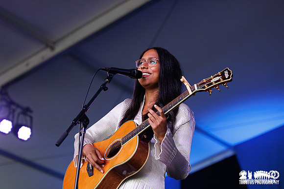 Jensen McRae in concert