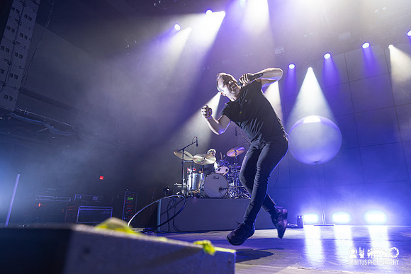 Future Islands in concert