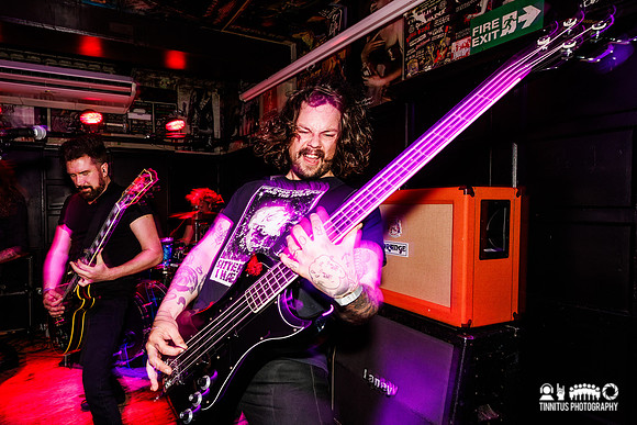 Deville in concert
