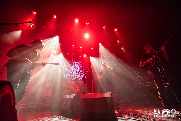 Frankie and the Witch Fingers in concert