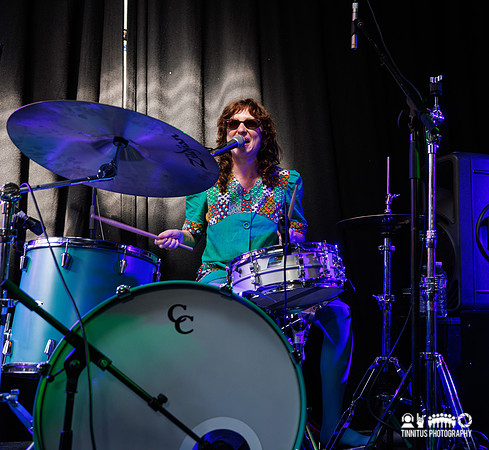 Itchy and the Nits in concert