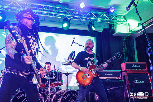 Iron Fisted in concert