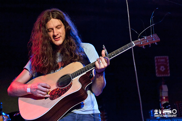 Kurt Vile and The Violators in concert