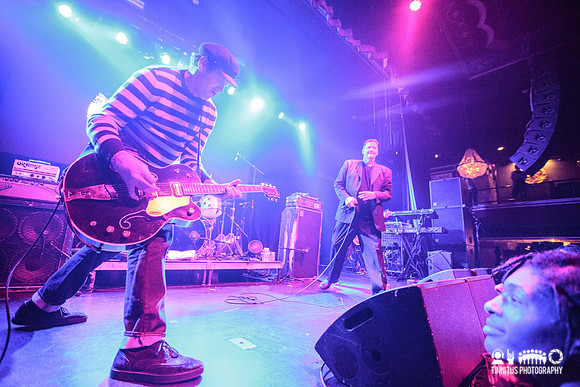 T.S.O.L. in concert