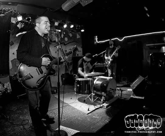 Black Clouds in concert, supporting Major Stars