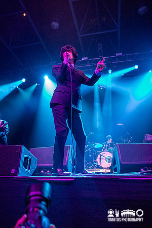 The Make-Up in concert at ATP's I'll Be Your Mirror festival