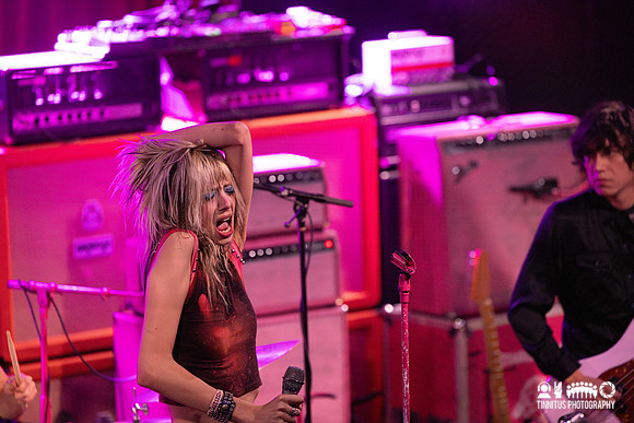 Starcrawler in concert