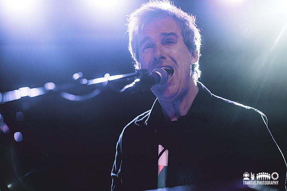Oneida in concert
