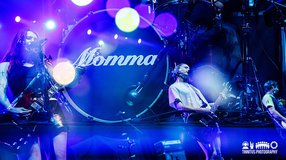 Momma in concert