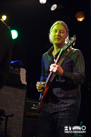 Susan Tedeschi and Derek Trucks play at the Hot Stove Cool Music