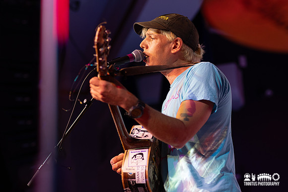 Jeffrey Lewis in concert