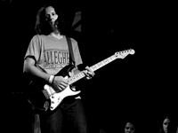 Kurt Vile and The Violators in concert