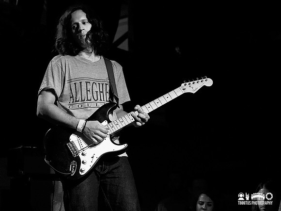 Kurt Vile and The Violators in concert