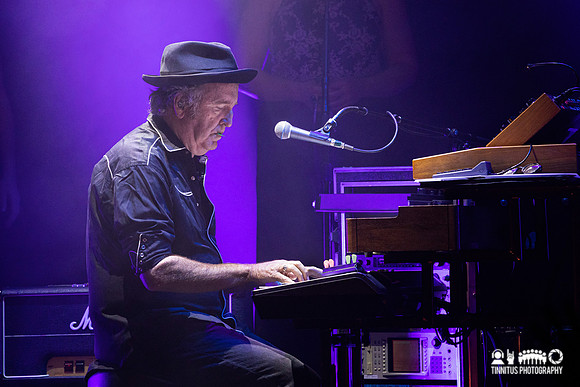 Midnight Oil in concert