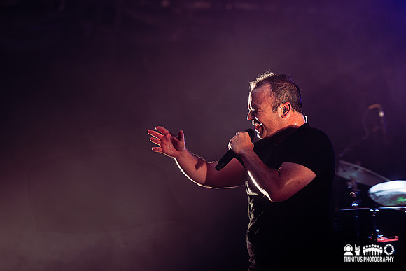 Future Islands in concert