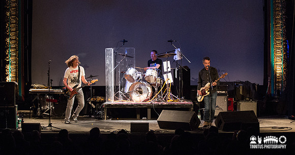Mission of Burma in concert