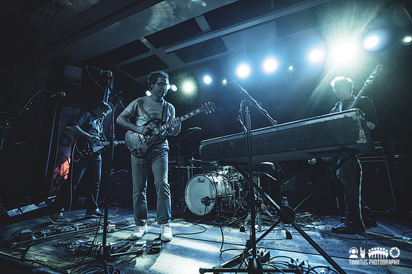 Oneida in concert